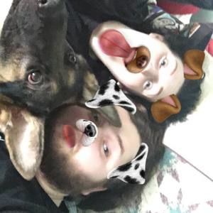 Meet your Posher, Alexis